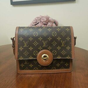 Authentic Louis Vuitton Raspail Shoulder bag convertible to Crossbody with COA